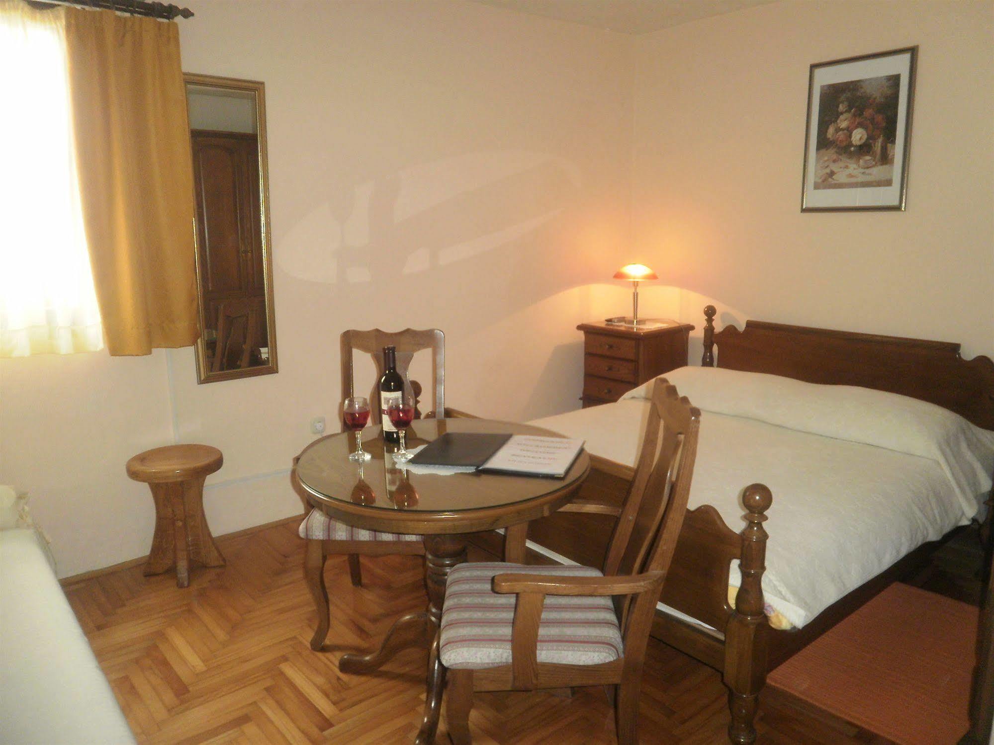 Palace Stafileo Apartment Trogir Exterior photo